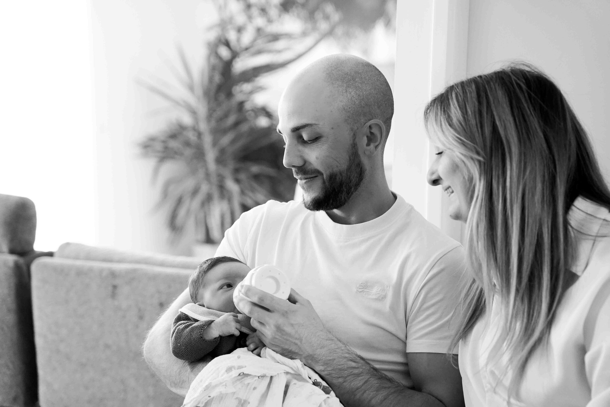 Photographe de famille naissance en extérieur à Tarbes (65)